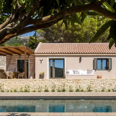 La Baracca Villa *