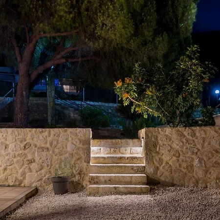La Baracca Villa *