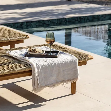 فيلة La Baracca *